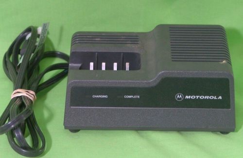 Motorola Battery Charger Model NTN4633A MT1000