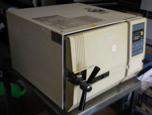 Reconditioned tuttnauer 2540ea sterilizer automatic autoclave warranty for sale