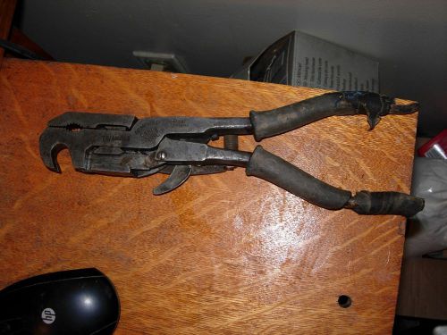 RARE TRIANGLE ARMORED CABLE TOOL IN WORKING CONDITION VERY UNUSUAL GREAT PIECE