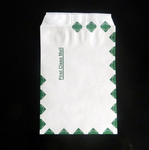 10 x 13 Tyvek Envelopes 500/lot Green First Class Border 14 lb Mailers