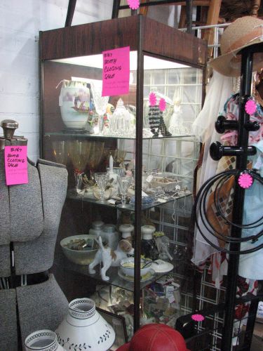Tower square showcase fixture locking grand rapids tall lighted antique shop for sale