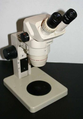 Olympus SZ-40 Stereozoom Microscope 7-40X on desktop stand Nice