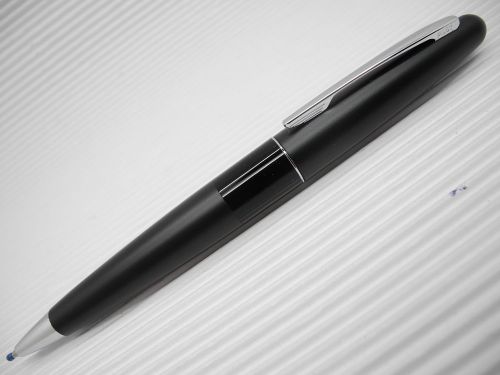 Pilot FP-MR Twist type ball point pen with original box free one refill (Black)