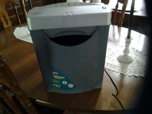 Staples  SPL-616X Shredder