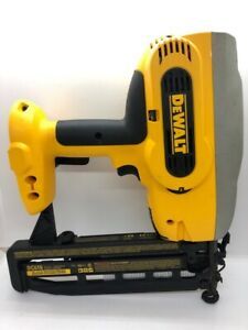 DeWALT 18v Cordless 16-Gauge Pneumatic 1-2.5&#034; Nailer DC616 (CGM018526)