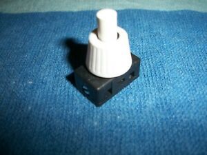Druck-Einbau-Schalter  (H1.) 1 Stck 230 V, 2 A wei ,12 mm Halslnge