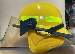 Yellow STRUCTURAL FIREFIGHTING FireFighter HELMET! Great Condition
