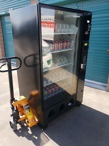 BEV MAX 5591 Vending Machine
