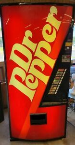 Dixie Narco 414-d3 Vending Machine