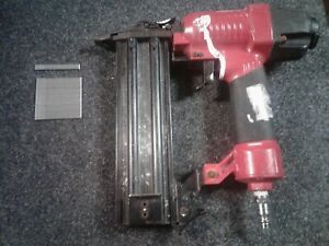 Arrow Fastener PT18G 18 Gauge Pneumatic Brad Nail Gun