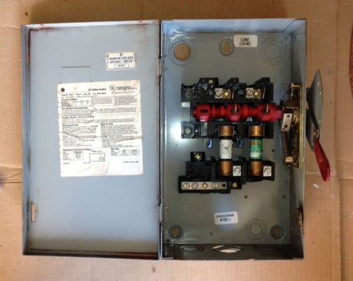 GE 60 Amp 240 Volt 2 Pole Fusible #TG3222 Disconnect Switch