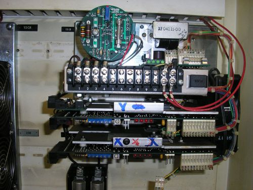 ALLEN BRADLY 2 AXIS CHASSIS WITH 2 6 AMP AMPLIFIERS 1386-S2-A2-BO