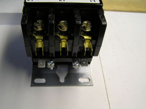 30 amp 3 pole contactor 24 volt coil arrow hart 40 amp res load for sale