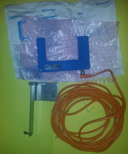 Wenglor sensoric YH08PCT8 Laser Fork Sensor W/ cable and Bracket *Warranty*