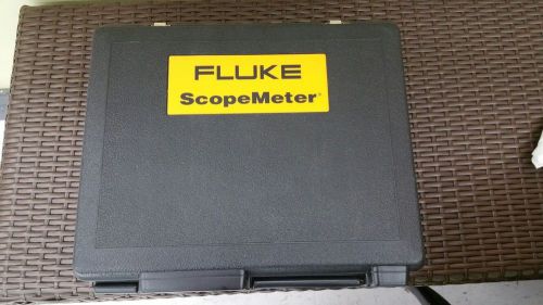 Fluke 123 Industrial Scopemeter