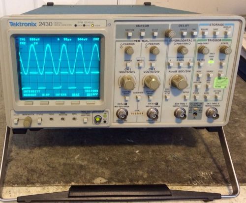 Tektronix 2430 Dual Trace 150 MHz Digital Oscilloscope 100MS/sec &amp; probe