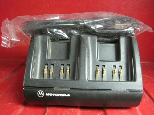 Two (2) motorola radio chargers model aa16742 kit no. ntn7510c for sale