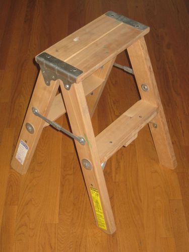 Nice! heavy duty superior 250-lb. capacity 2&#039; wood platform ladder - 402w-02 for sale
