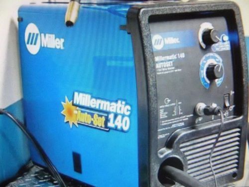 NEW Miller Electric 907335 MIG Welder, Handheld, 115VAC Millermatic
