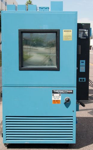 Thermotron s-16c environmental temperature test chamber 16 cu. ft. 30&#034;x 30&#034;x 30&#034; for sale