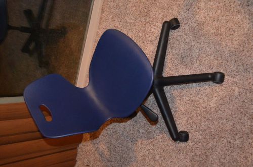 KIFIWPDIWPD18CPBL - KI Intellect Wave Task Pedestal Ped Chair Desk Chair