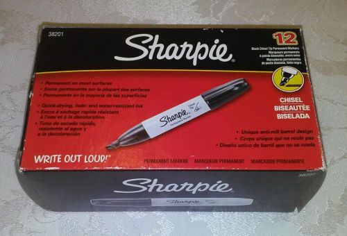 Sharpie Permanent Marker Chisel Tip Black 12 Count - Brand New Item