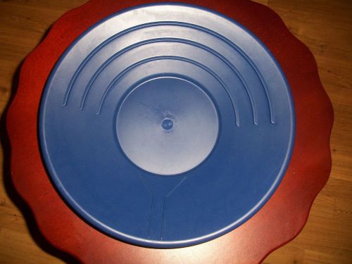 LOOK 14&#034; BLUE GOLD PANNING PAN GREAT PAN FOR THE MONEY, GOLD PANNING,PROSPECTING