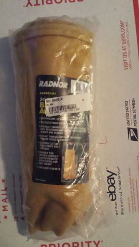 Radnor 24&#034; X 36&#034; Bib Apron Side Split, Brand New in Original Packaging