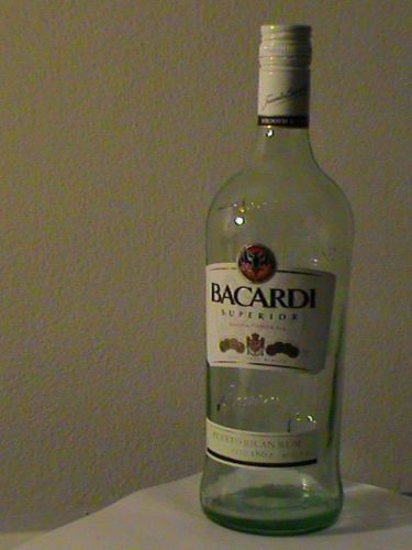 BACARDI superior Puerto Rican rum empty clear glass bottle collect 1lt twist cap