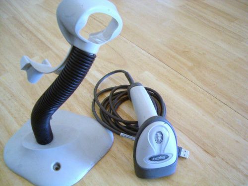 Lot of 6 barcode scanners Motorola Symbol LS2208 with cables cradles
