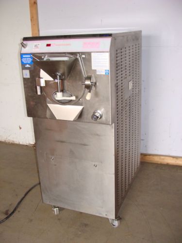 Heavy duty 2006 carpigiani italian gelato batch nice and clean ice cream machine for sale
