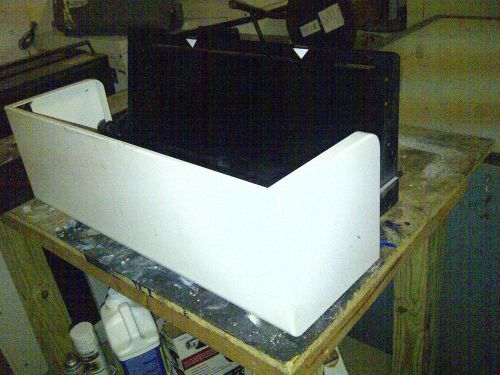 Glunz &amp; Jensen Daylight Feed Box