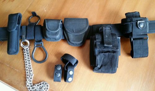 Bianchi Intl Nylon Law Enforcement Duty Belt W/ 9 Cases/Attachments  Medium  EUC
