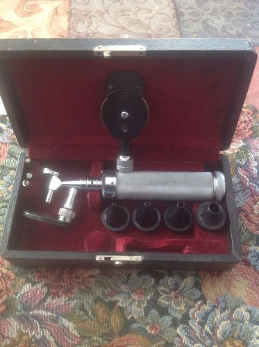 Vintage Welch Allyn Diagnostic Otoscope/Ophthalmoscope Set