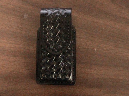 Small basketweave cell phone case