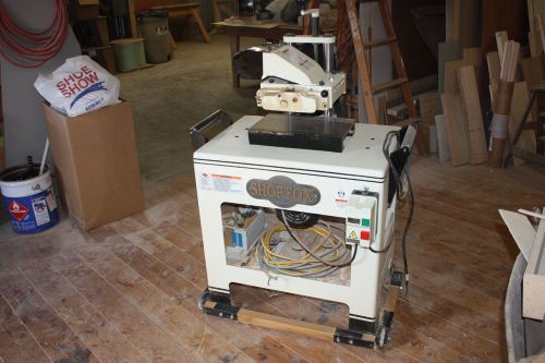 W1693 Shop Fox Moulder