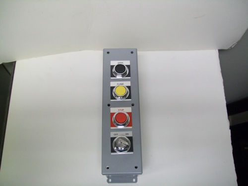 GE CR104PEG14 Enclosure (4 Hole) w/ Pushbuttons &amp; Key Switch w/ Contact Blocks