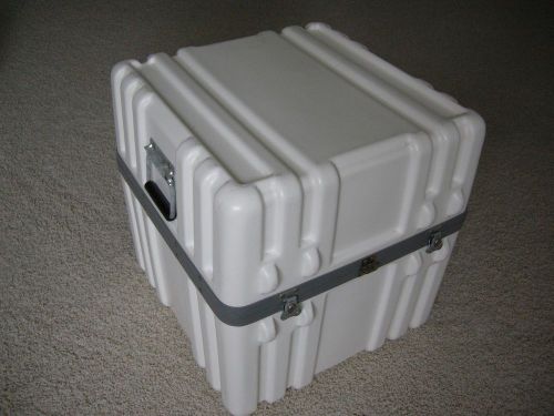 Parker Plastic Shipping Case Container SC2020-20 Foam Lined