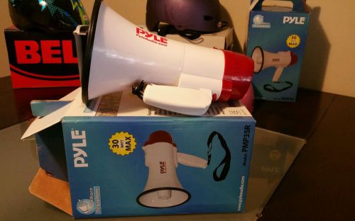 Pyle-Pro Professional Megaphone/Bullhorn with Siren and Voice Recorder PMP35R