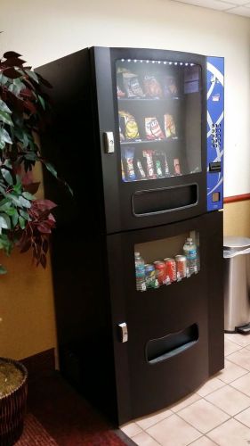 SEAGA ELITE HF3500 - Combo Snack/Soda Vending Machine