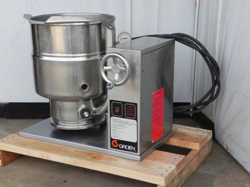 Groen steam kettle electric 40 quart 10 gallon tilt model TDBC-40 single phase