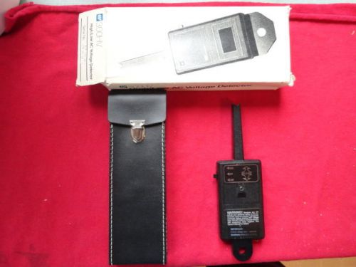 OLDER TIF 300HV HIGH LOW AC VOLTAGE DETECTOR WITH LEATHER CASE AND ORIGINAL BOX
