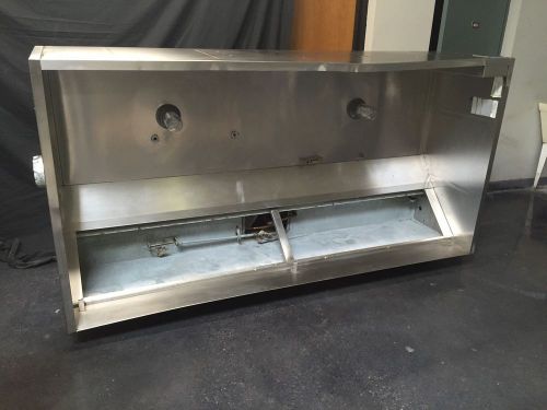 Restaurant commercial 8 ft exhaust hood 100% stainless steel excellent condition for sale