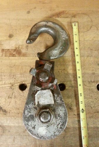Johnson 4 ton snatch block w/swivel hook for 3/8&#034;-1/2&#034; cable for sale