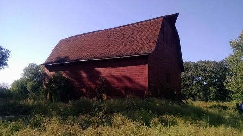 Recliamed salvaged red barn wood siding for sale