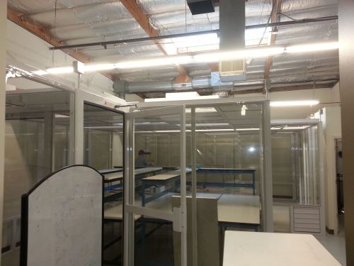 Servicor Cleanroom, great condition, only 2 years old