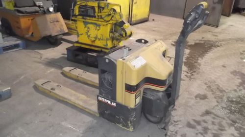 Caterpillar electric pallet jack, 4000 lbs. capacity, model npp40, 24 volts for sale