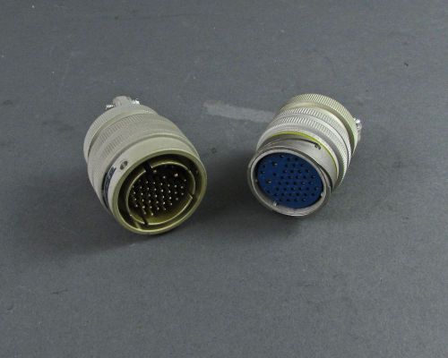 Mated Pair of Ampehnol 67-01C22-69SX and 67-06C22-69PX Connectors