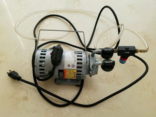 Gast 1531-107j-G557X Vacuum Pump ~ Runs good