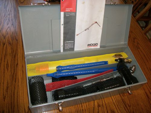 RIDGID RT3422 PIPE TAPPING TOOL KIT - ONLY USED TWICE  LOOK !!
